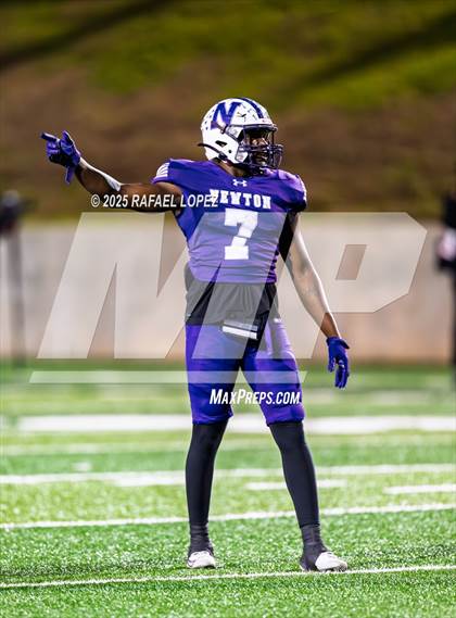 Thumbnail 3 in East Bernard vs. Newton (UIL 3A D2 Football Semifinals) photogallery.