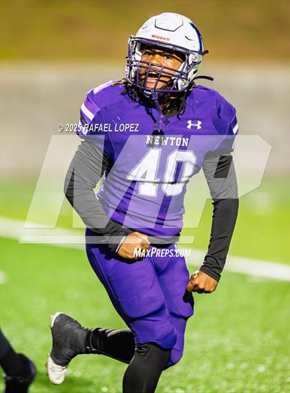 Thumbnail 2 in East Bernard vs. Newton (UIL 3A D2 Football Semifinals) photogallery.