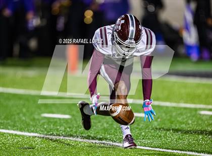 Thumbnail 1 in East Bernard vs. Newton (UIL 3A D2 Football Semifinals) photogallery.
