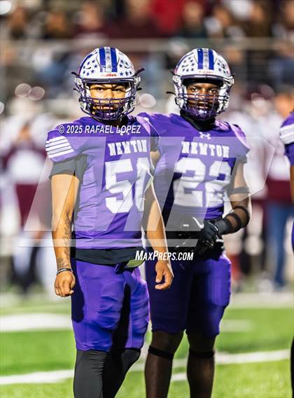 Thumbnail 1 in East Bernard vs. Newton (UIL 3A D2 Football Semifinals) photogallery.