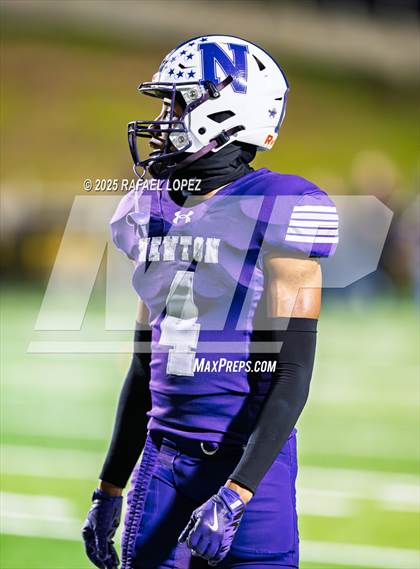 Thumbnail 2 in East Bernard vs. Newton (UIL 3A D2 Football Semifinals) photogallery.