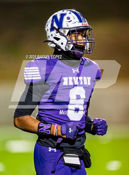 Thumbnail 2 in East Bernard vs. Newton (UIL 3A D2 Football Semifinals) photogallery.