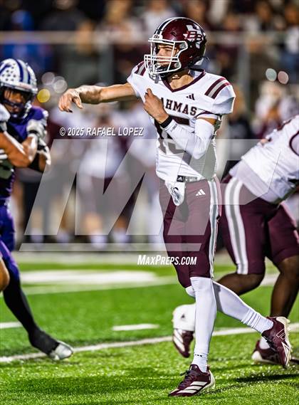 Thumbnail 2 in East Bernard vs. Newton (UIL 3A D2 Football Semifinals) photogallery.