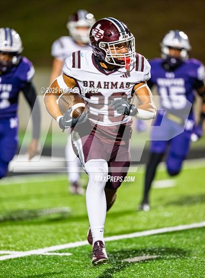 Thumbnail 1 in East Bernard vs. Newton (UIL 3A D2 Football Semifinals) photogallery.