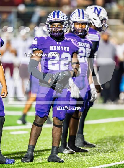 Thumbnail 3 in East Bernard vs. Newton (UIL 3A D2 Football Semifinals) photogallery.