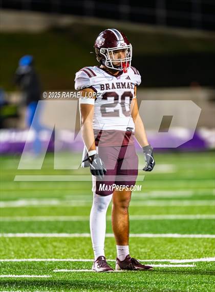 Thumbnail 1 in East Bernard vs. Newton (UIL 3A D2 Football Semifinals) photogallery.