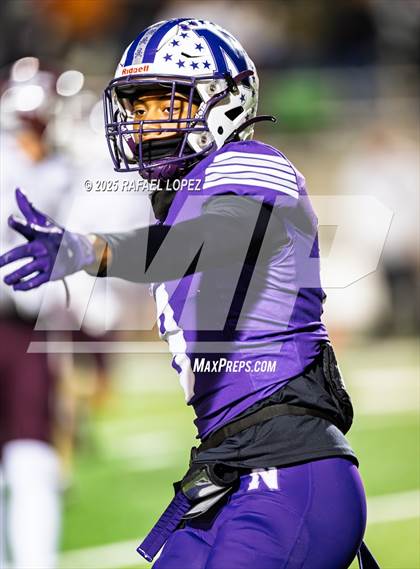 Thumbnail 3 in East Bernard vs. Newton (UIL 3A D2 Football Semifinals) photogallery.