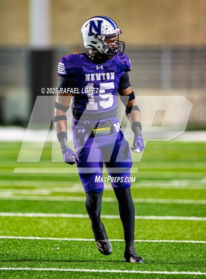 Thumbnail 2 in East Bernard vs. Newton (UIL 3A D2 Football Semifinals) photogallery.