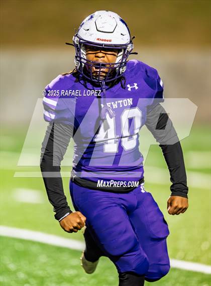 Thumbnail 1 in East Bernard vs. Newton (UIL 3A D2 Football Semifinals) photogallery.