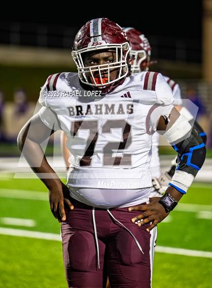 Thumbnail 3 in East Bernard vs. Newton (UIL 3A D2 Football Semifinals) photogallery.