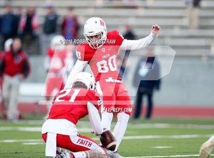 Thumbnail 3 in Dallas Christian vs. Grapevine Faith Christian (TAPPS D2 Quarterfinal) photogallery.