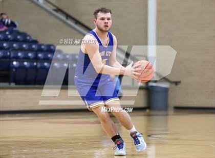 Thumbnail 3 in Dodd City vs. Lingleville (UIL 1A regional semi-final) photogallery.
