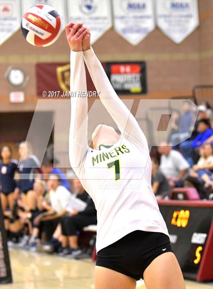 Thumbnail 2 in Bishop Gorman vs. Bishop Manogue (NIAA 4A State Semifinal) photogallery.