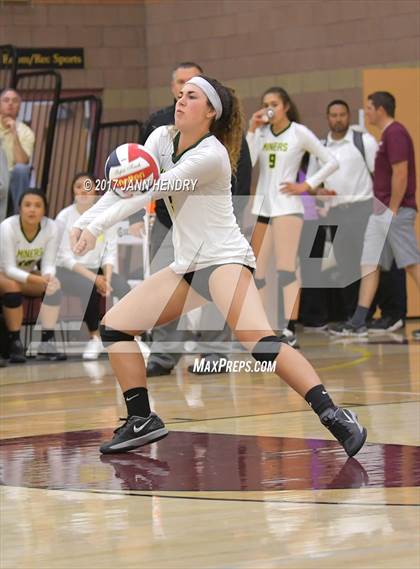 Thumbnail 3 in Bishop Gorman vs. Bishop Manogue (NIAA 4A State Semifinal) photogallery.