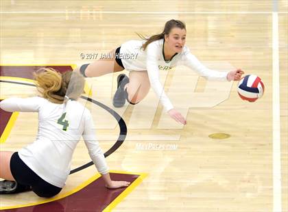 Thumbnail 2 in Bishop Gorman vs. Bishop Manogue (NIAA 4A State Semifinal) photogallery.