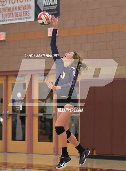 Thumbnail 1 in Bishop Gorman vs. Bishop Manogue (NIAA 4A State Semifinal) photogallery.