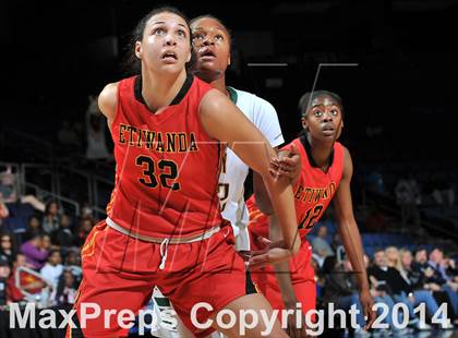 Thumbnail 3 in Etiwanda vs. Long Beach Poly (CIF SoCal Regional Open Division Final) photogallery.