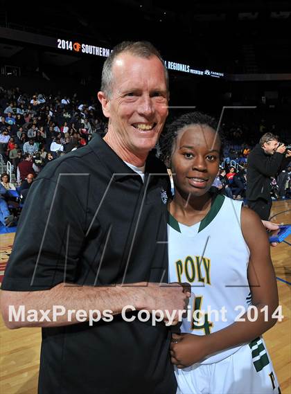 Thumbnail 3 in Etiwanda vs. Long Beach Poly (CIF SoCal Regional Open Division Final) photogallery.