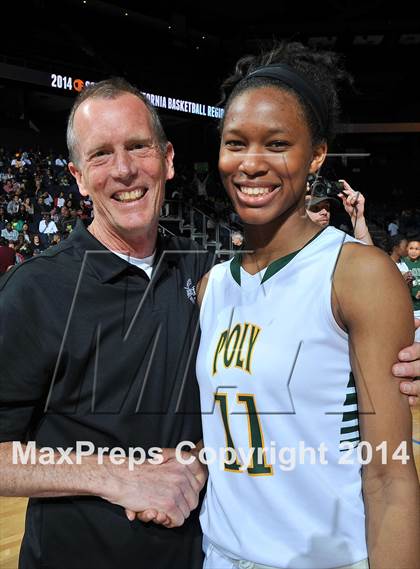 Thumbnail 2 in Etiwanda vs. Long Beach Poly (CIF SoCal Regional Open Division Final) photogallery.