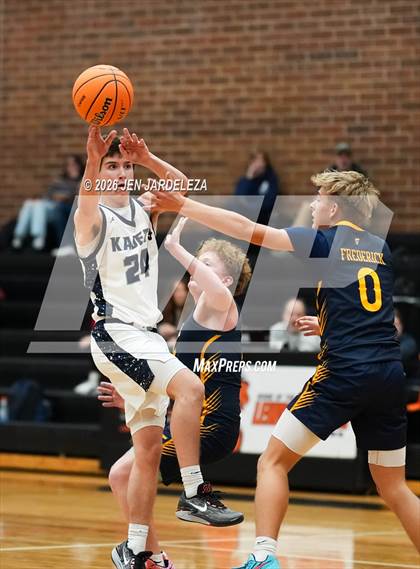 Thumbnail 3 in Frederick vs. Air Academy photogallery.