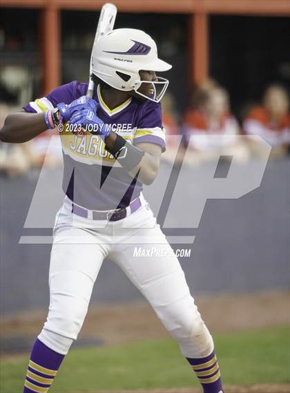 Thumbnail 3 in DeSoto Central @ Lewisburg photogallery.