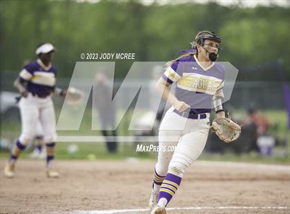 Thumbnail 1 in DeSoto Central @ Lewisburg photogallery.