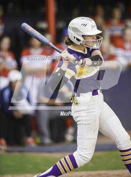 Thumbnail 3 in DeSoto Central @ Lewisburg photogallery.