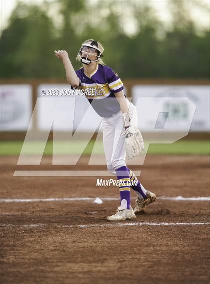 Thumbnail 1 in DeSoto Central @ Lewisburg photogallery.