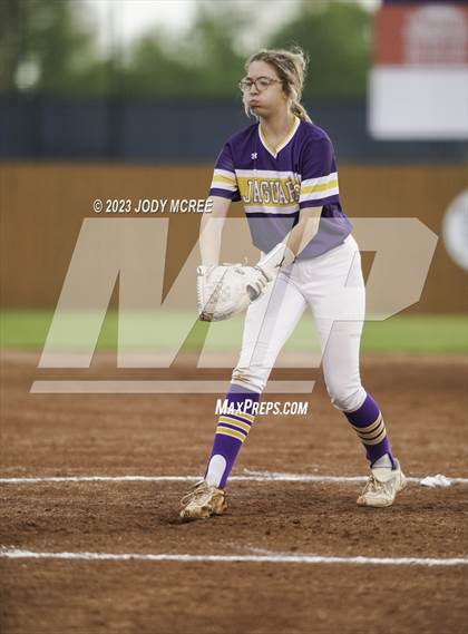 Thumbnail 2 in DeSoto Central @ Lewisburg photogallery.