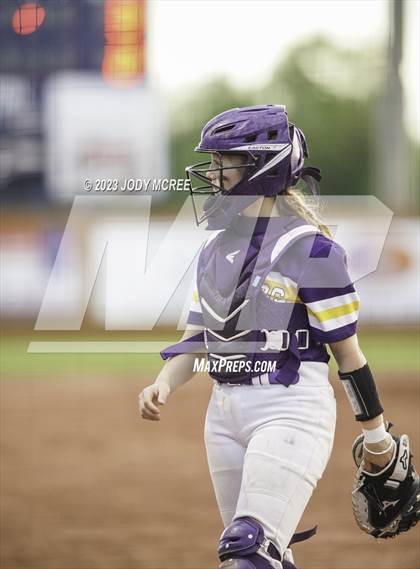 Thumbnail 1 in DeSoto Central @ Lewisburg photogallery.