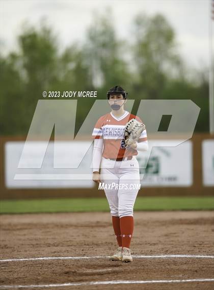Thumbnail 1 in DeSoto Central @ Lewisburg photogallery.