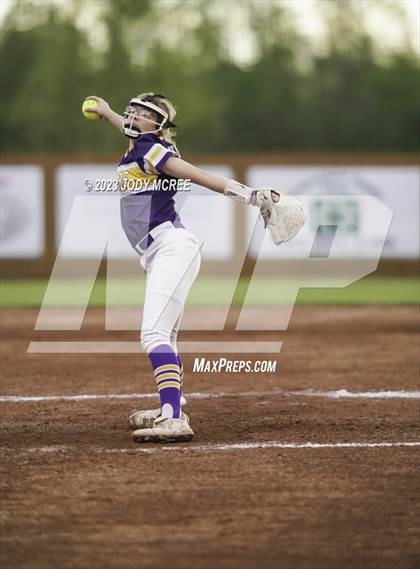 Thumbnail 1 in DeSoto Central @ Lewisburg photogallery.