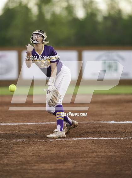 Thumbnail 2 in DeSoto Central @ Lewisburg photogallery.