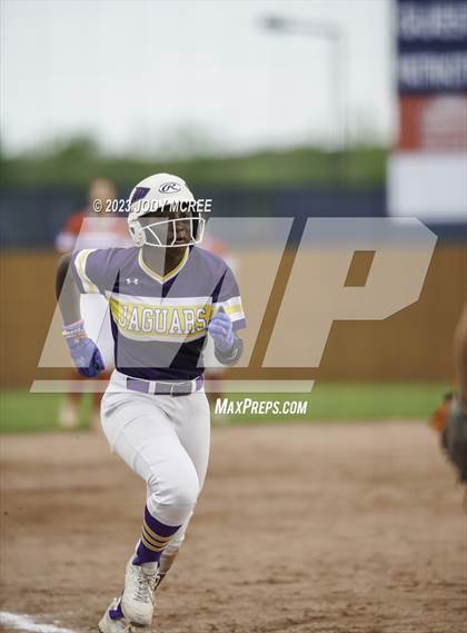 Thumbnail 3 in DeSoto Central @ Lewisburg photogallery.