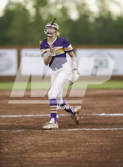 Thumbnail 2 in DeSoto Central @ Lewisburg photogallery.