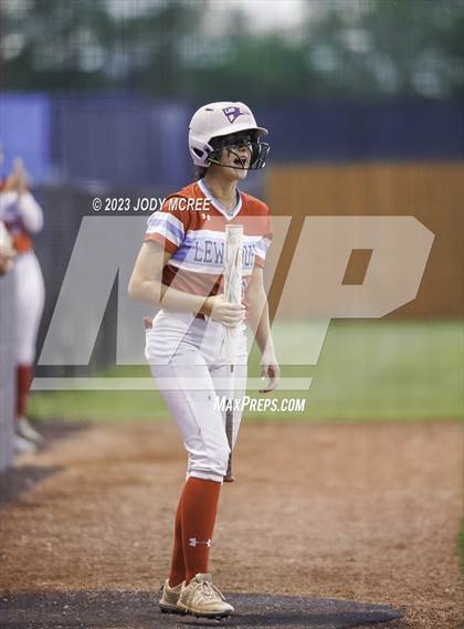Thumbnail 2 in DeSoto Central @ Lewisburg photogallery.