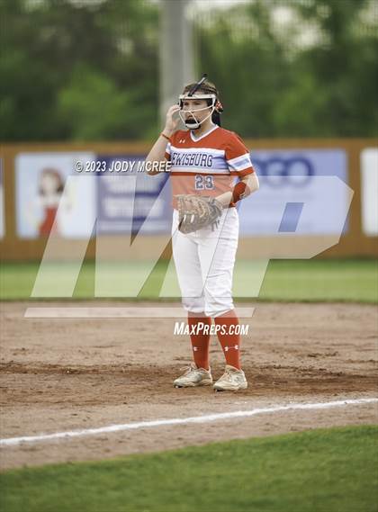Thumbnail 2 in DeSoto Central @ Lewisburg photogallery.
