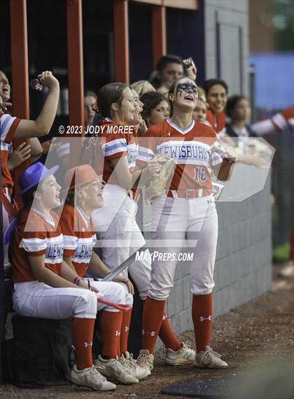 Thumbnail 2 in DeSoto Central @ Lewisburg photogallery.