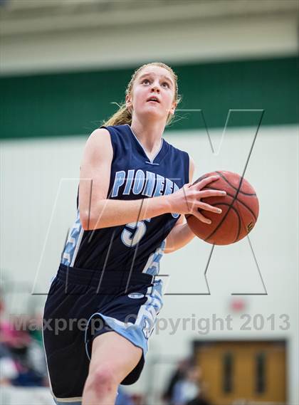 Thumbnail 2 in Woodgrove vs Millbrook (VHSL Region II Semifinal) photogallery.