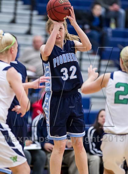 Thumbnail 2 in Woodgrove vs Millbrook (VHSL Region II Semifinal) photogallery.