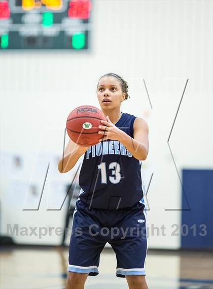 Thumbnail 3 in Woodgrove vs Millbrook (VHSL Region II Semifinal) photogallery.