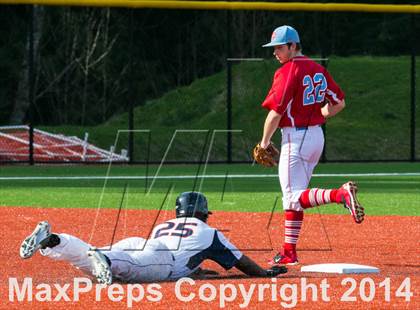 Thumbnail 1 in Chief Sealth @ Eastside Catholic photogallery.