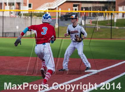 Thumbnail 1 in Chief Sealth @ Eastside Catholic photogallery.