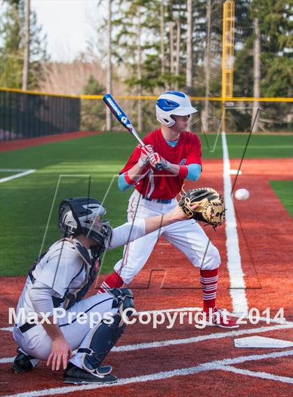 Thumbnail 3 in Chief Sealth @ Eastside Catholic photogallery.