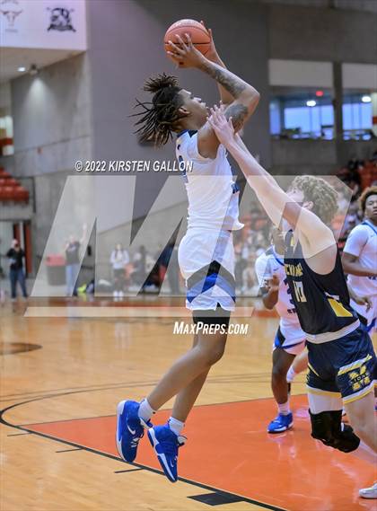 Thumbnail 2 in McKinney @ North Crowley (UIL 6A Regional Semifinal) photogallery.