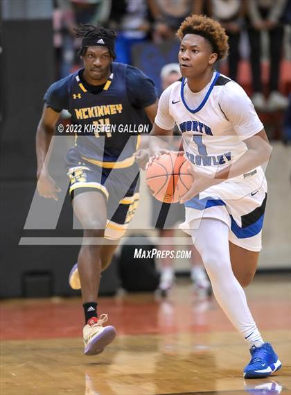 Thumbnail 2 in McKinney @ North Crowley (UIL 6A Regional Semifinal) photogallery.