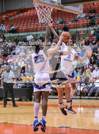 Thumbnail 2 in McKinney @ North Crowley (UIL 6A Regional Semifinal) photogallery.