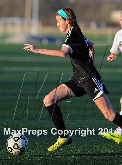 Thumbnail 1 in Parkway South vs. Blue Valley Northwest (St. Louis Soccer Classic) photogallery.