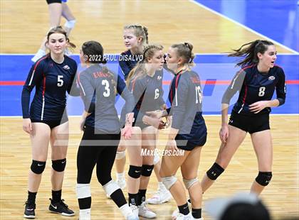 Thumbnail 2 in University vs. Liberty Common (CHSAA 3A 1st Round) photogallery.