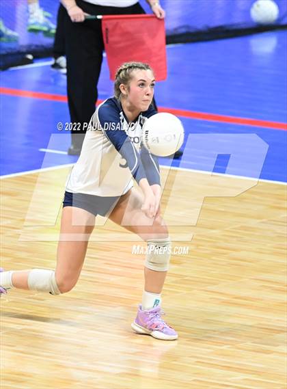 Thumbnail 3 in University vs. Liberty Common (CHSAA 3A 1st Round) photogallery.